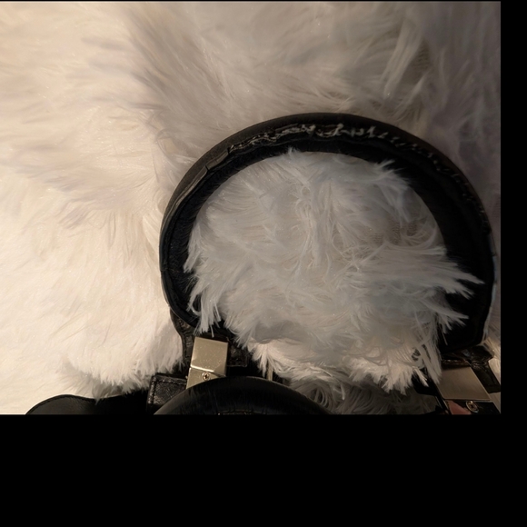 Walter Baker Black Leather Messenger Bag. Ultra Soft Leather. Camera Bag Style - Picture 8 of 12